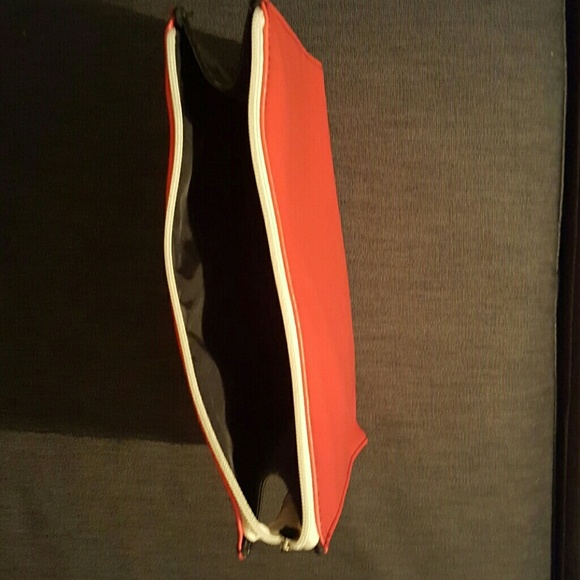 Shiseido makeup bag - Picture 3 of 3